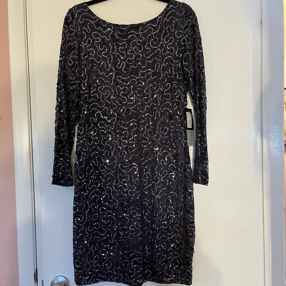 Nordstrom beaded stretch Navy Blue scoop neck dress size M.  Brand Name Marina